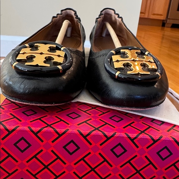 Tory Burch Logo Ballet Flats size 9 - Picture 6 of 7